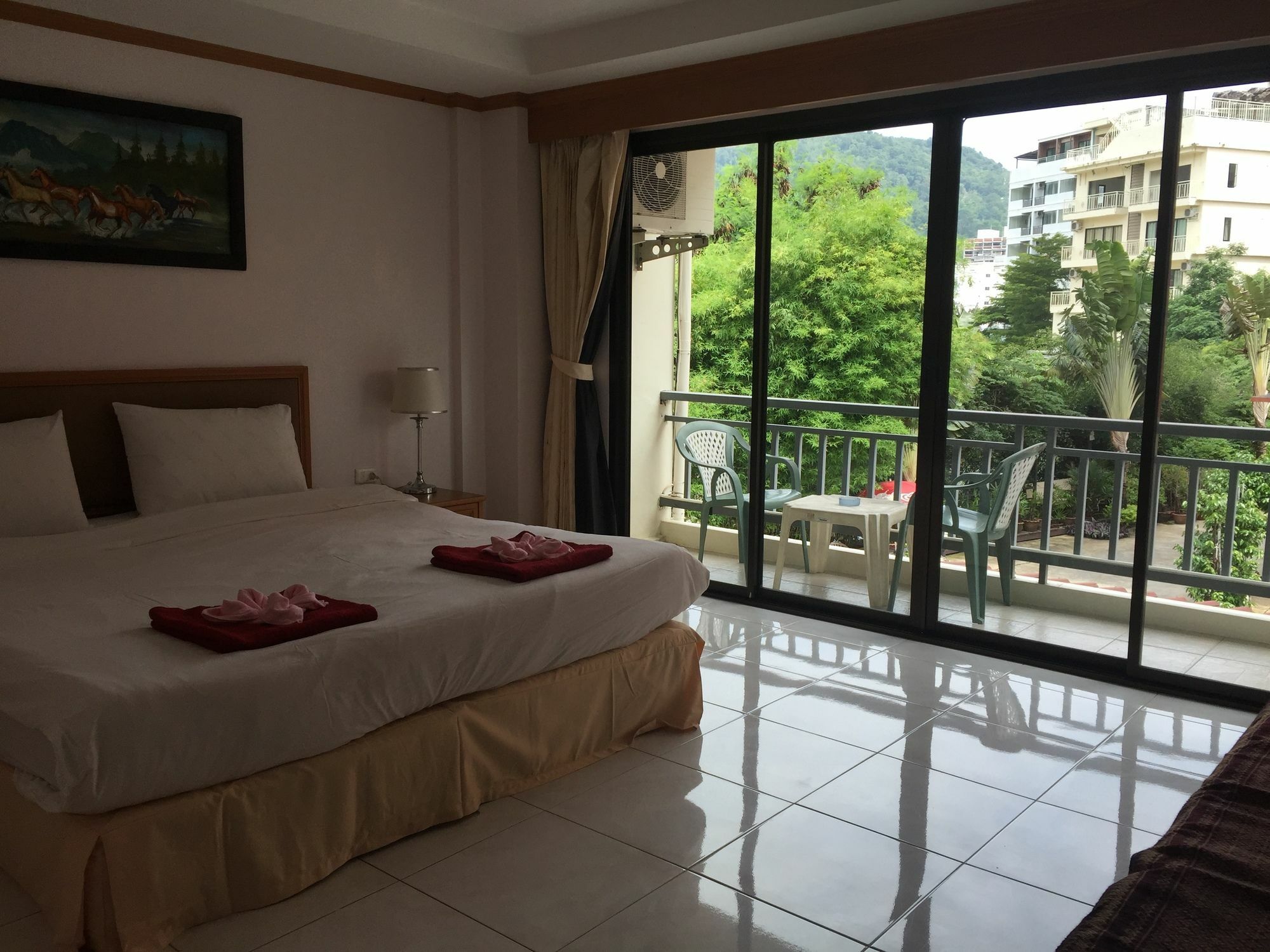 Total-Inn Patong Exterior photo
